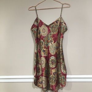 Victoria’s Secret Silk Burgundy Tan Slip Med